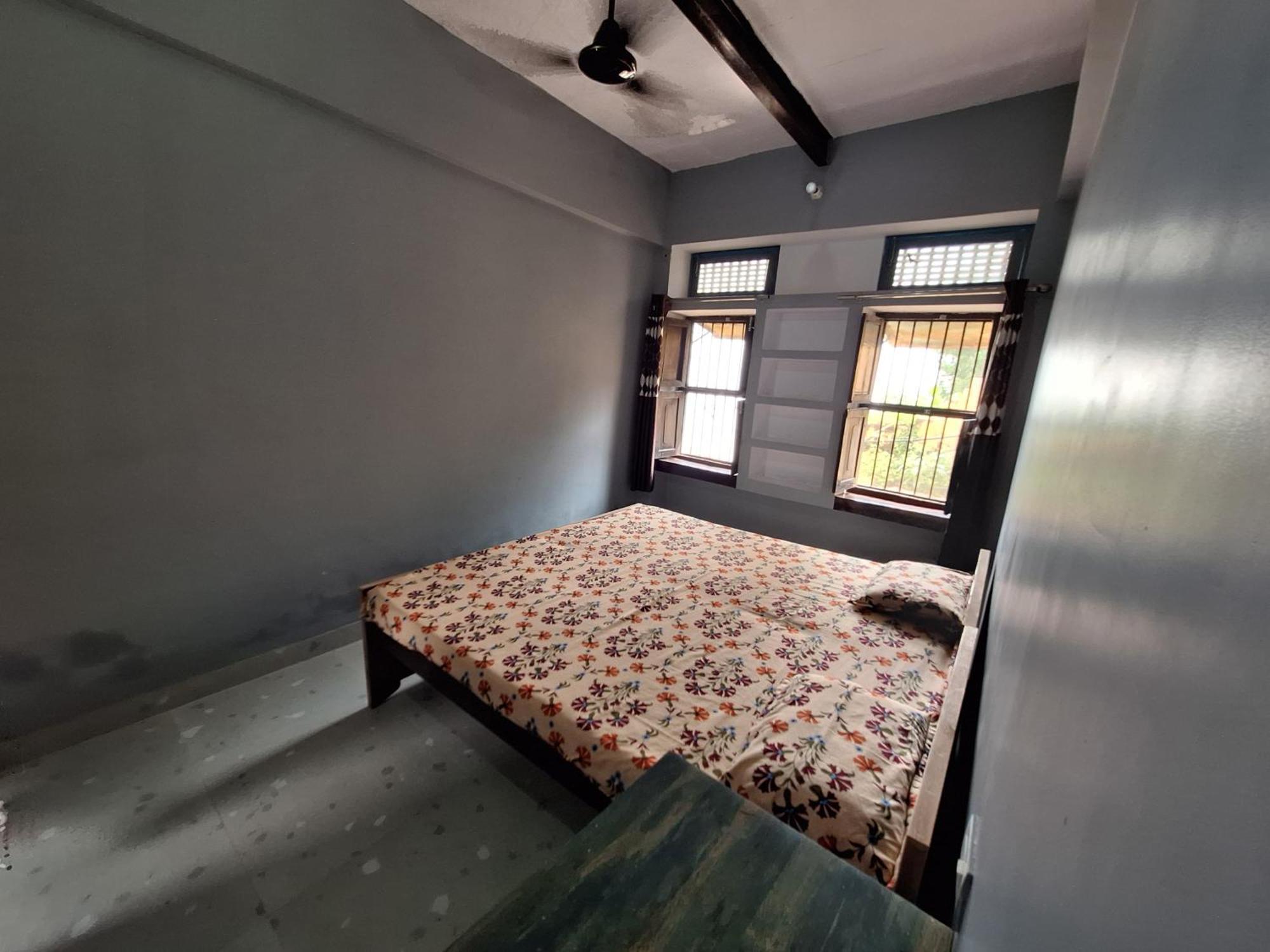 Vishnu Guest house Varanasi
